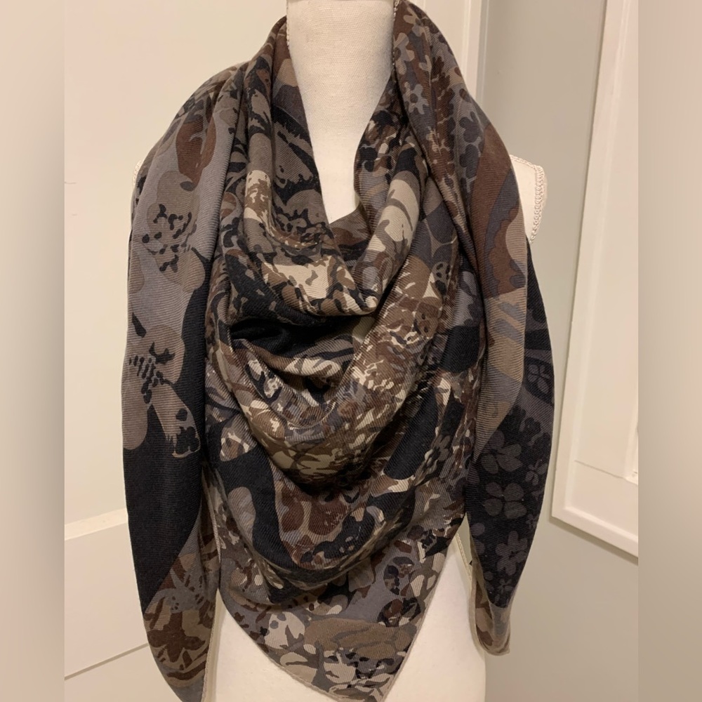 Authentic Loro Piana Cashmere Scarf Shawl